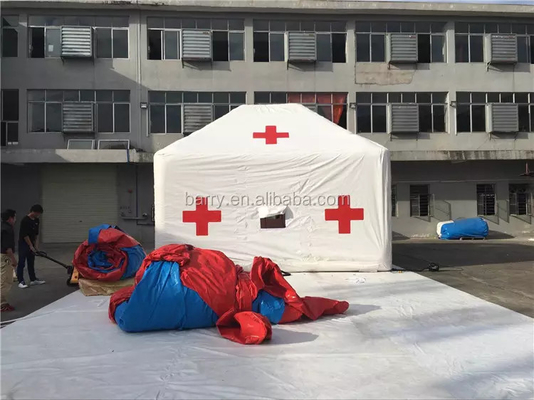 بولي كلوريد الفينيل القماش المشمع الطبية نفخ خيمة المستشفى مقاومة المياه للطوارئ