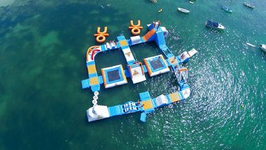 عملاق الأزرق العملاق نفخ الحديقة الرياضية لجزيرة ويك ، معدات الرياضات المائية للمحيطات
