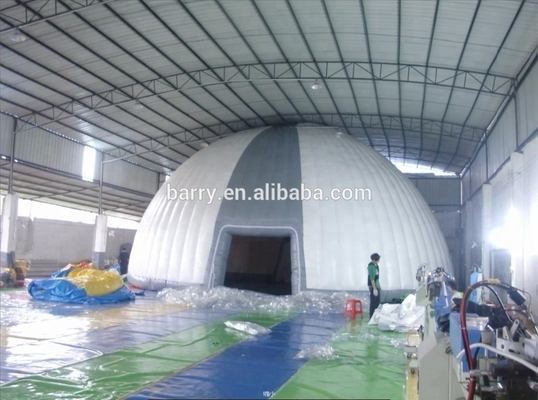 خيمة نفخ قبة أرضية هوائية مقاومة للرياح 100 كم / ساعة