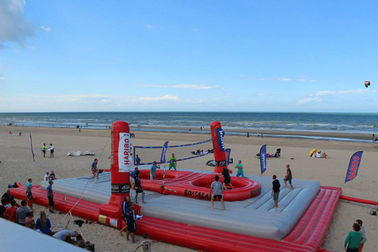 ضخم قابل للنفخ شاطئ لعب ينفخ فوق ملعب كرة الطائرة مع طباعة علامة تجاريّة