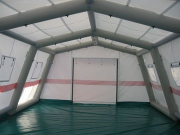 مستشفى الأبيض التقليدية لون خيمة نفخ ، 0.65mm PVC نفخ خيمة الطوارئ