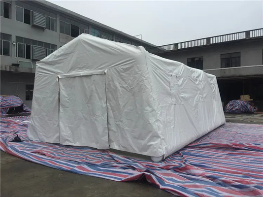 خيمة إسعافات أولية ضيقة بيضاء للتخييم قابلة للنفخ للمأوى بحجم مخصص