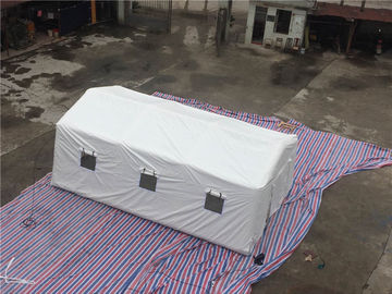 البلاستيكية خيمة الهواء ضيق بيضاء قابلة للنفخ ، مستشفى خيمة نفخ الجيش الطبي