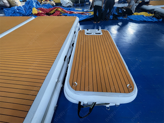 مواد DWF + EVA في الهواء الطلق المضغوطة Pontoon Gangway Jet Ski Platform Floating Docks