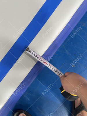 قطرة خياطة PVC رياضة الألعاب الرياضية المفرش المضغوط للطاقة الهوائية للمدرسة في الهواء الطلق