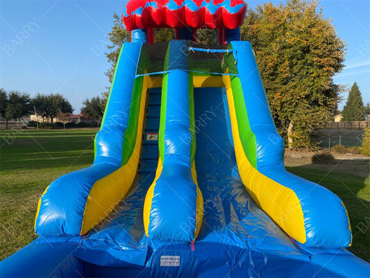 المنزلق المضغوط المياه موضوع قوس قزح مع حمام سباحة، الأطفال في الهواء الطلق معدات اللونية للعب المائي مع حفرة الكرة