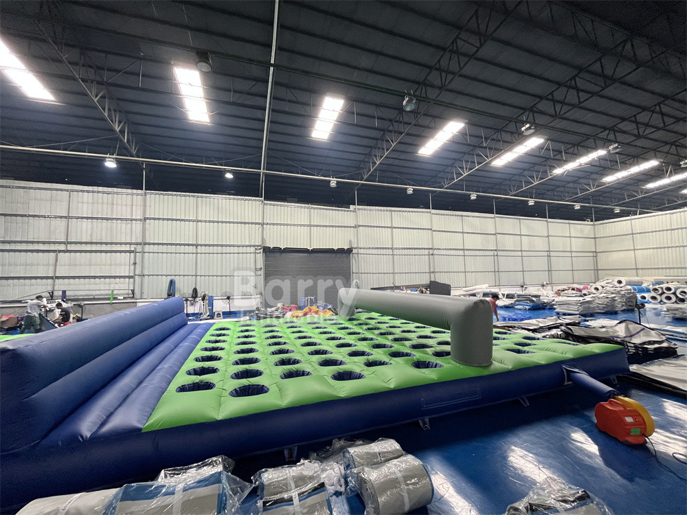 17.5m ((L) X7.4m ((W) X1.2m ((H) البروتوكول السطح المضغوطة المضغوطة للركض للمجانين 5k مسار العقبات المضغوط