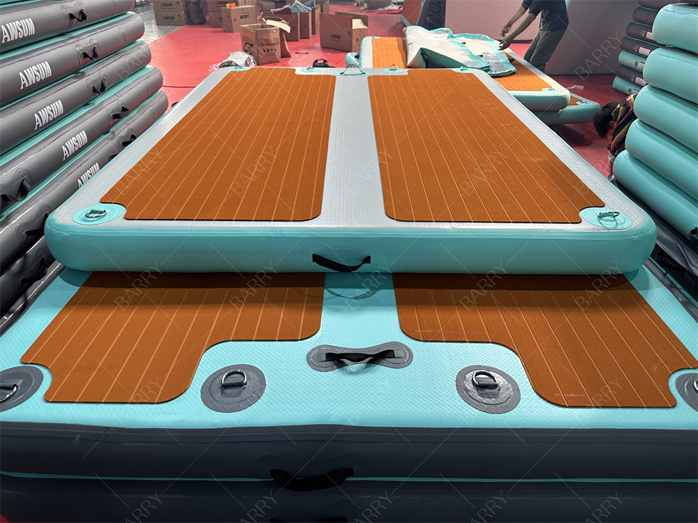 2.4×1.8×0.15m Dropstitch قارب مضخم Jet Ski Dock مياه عائمة سباحة سجادة الجزيرة