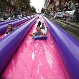 500ft مثيرة كبيرة نفخ الشرائح ، 3 حارة طويلة مدينة المياه الشرائح