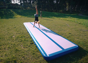 EN71 نفخ الهواء المسار 20'X3.3'X4 '' (6 * 1 * 0.1m) أو معدات الجمباز حسب الطلب