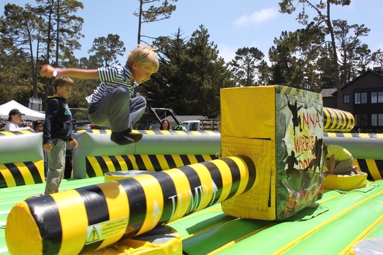 مخصص القماش المشمع قابل للنفخ Wipeout عقبة بالطبع آلة لعبة الانهيار
