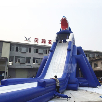 منزلقات مائية قابلة للنفخ PVC تجارية لـ Park Shark Long 35 * 10 * 10m